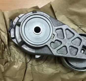 Натяжитель ремня Komatsu APV2641 Dynamic Part